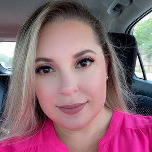 Meet your Posher, Nicole